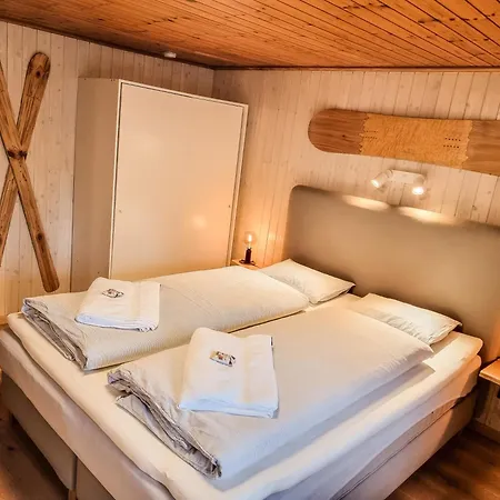 Alojamento de Acomodação e Pequeno-almoço Luny's Ruschein