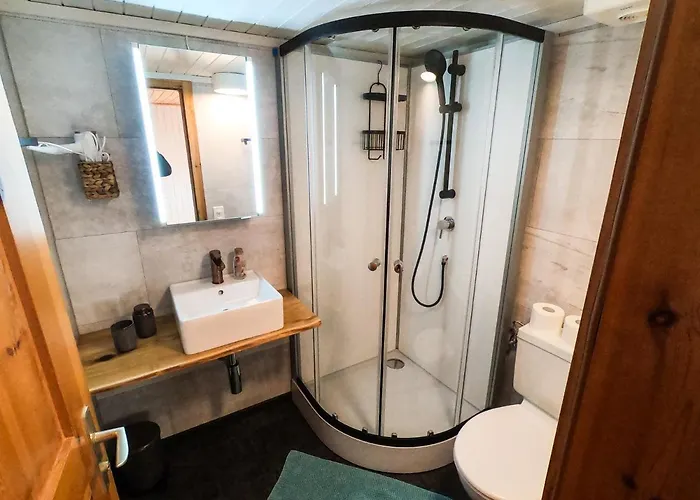 Bed & Breakfast Luny's 3*